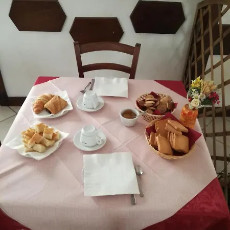 Al Castello Hotell 2*